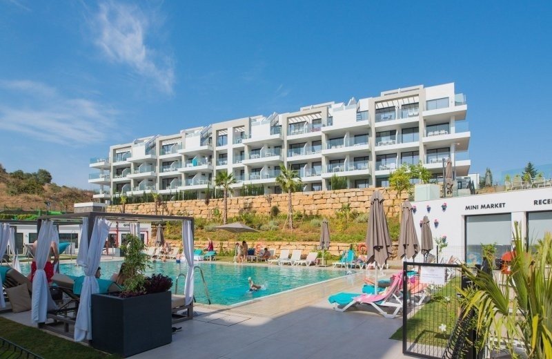 Holiday residence in spain with pool long term rental