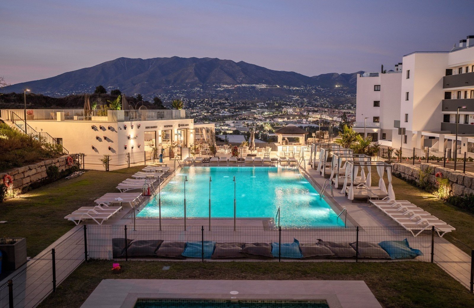 Hotel near Miajs by night with pool